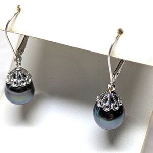 Vintage 14K White Gold Tahitian Black Pearl Drop Pierced Earrings